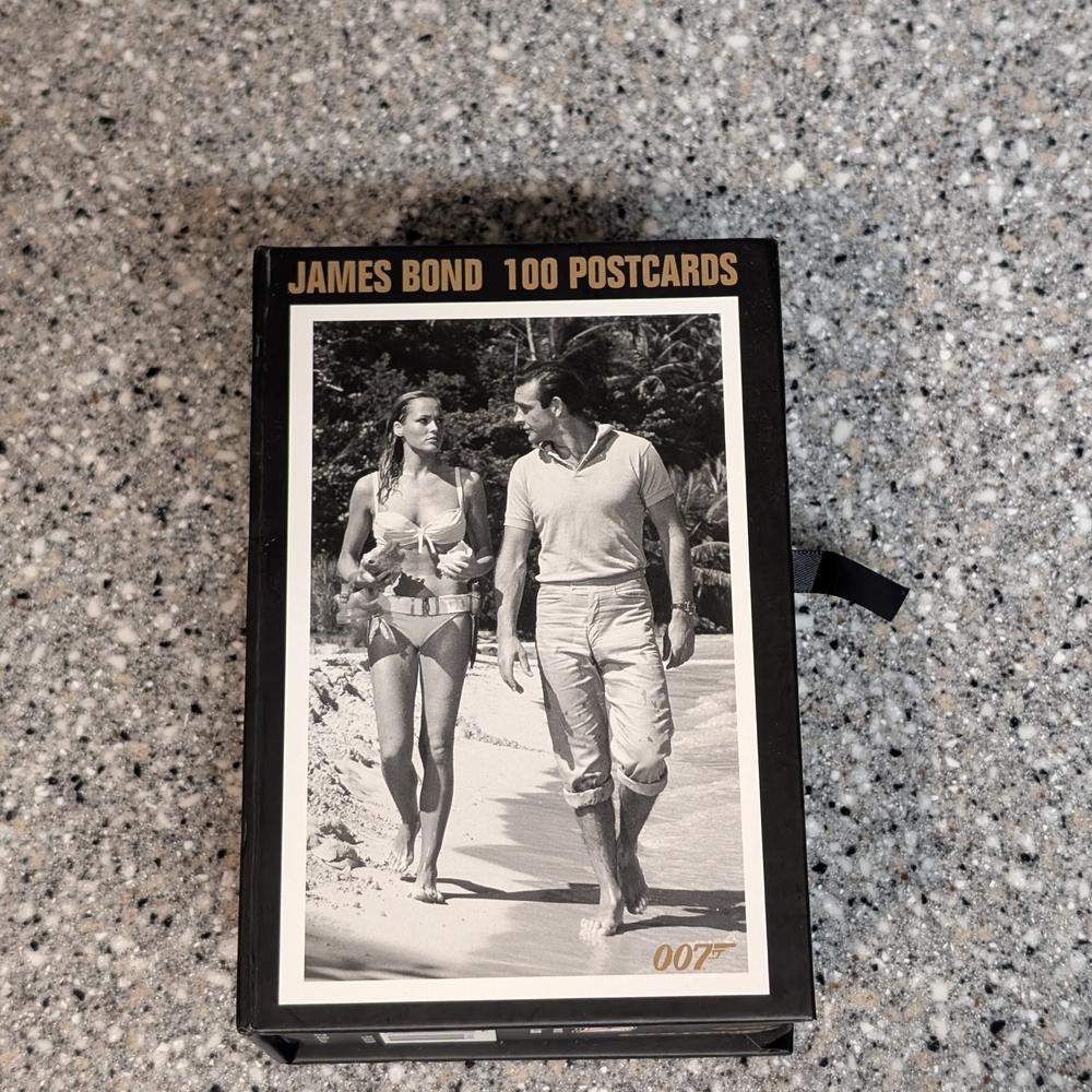 James Bond DK Collectibles Postcard Set Collectors Gift Set Gift Idea